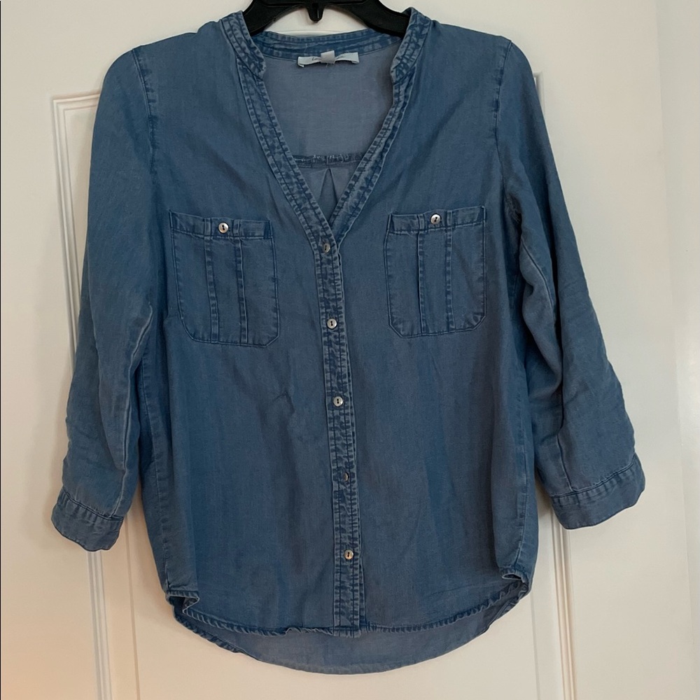 Lightweight chambray button down - Picture 2 of 6